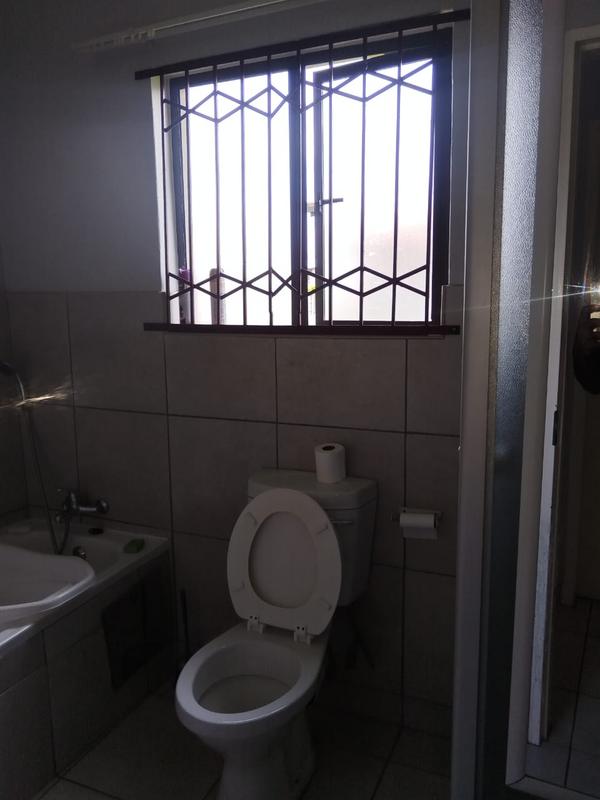 2 Bedroom Property for Sale in Waterval East North West